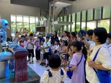 南沙黄阁：大手拉小手 共探科技奥秘