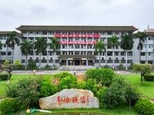 三十而立，梅州市曾宪梓中学正青春｜教育高质量巡礼②