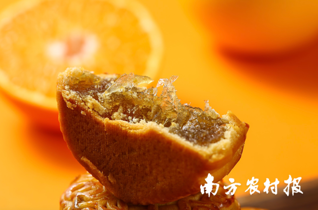 金柚月饼、柚花茶、三及第、盐焗鸡、腌面……客家风味飘香广州，就在明天！