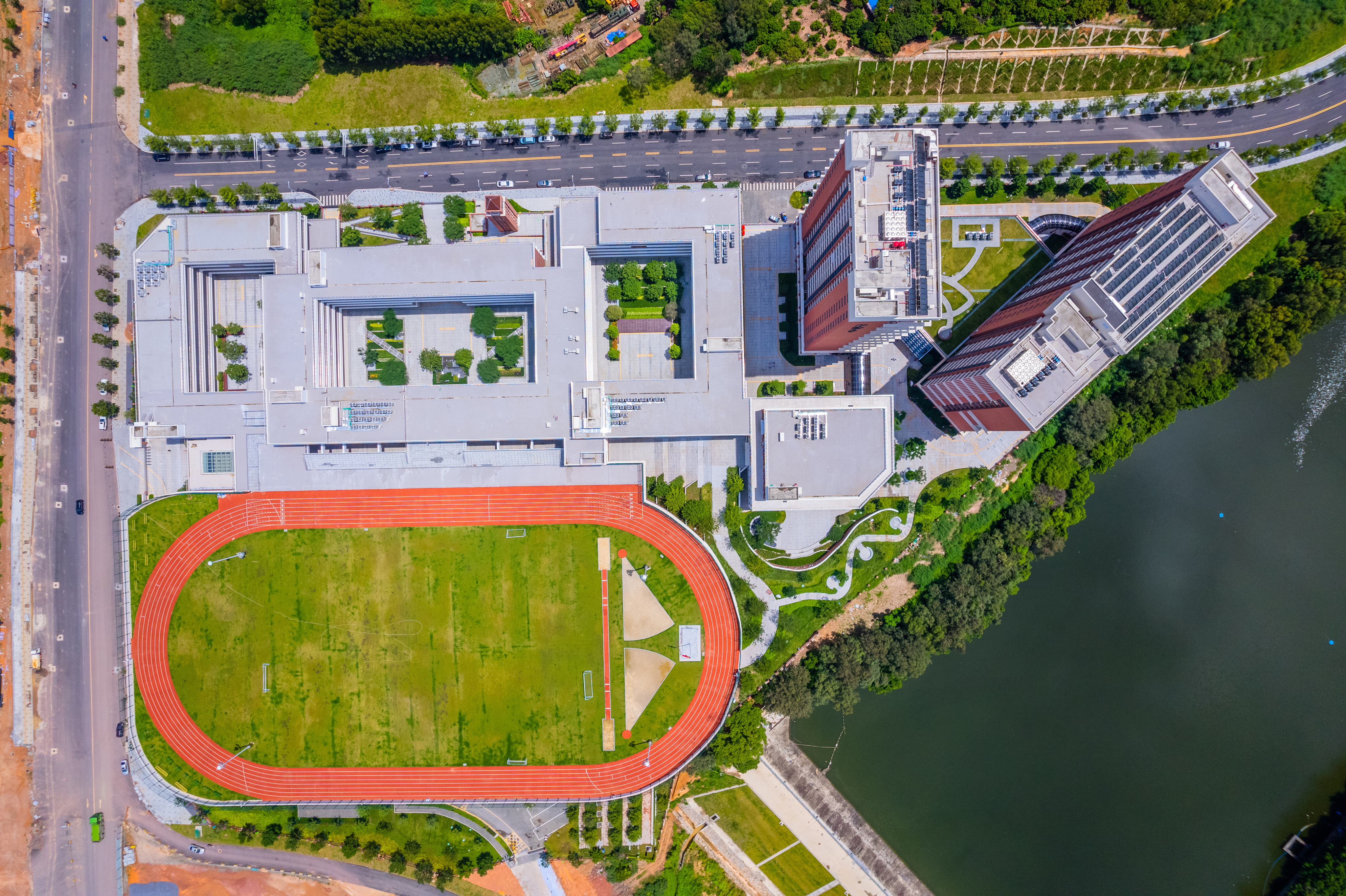 带你"沉浸式"探校,滨海湾镇远中学看点十足!_空间_校园_教育