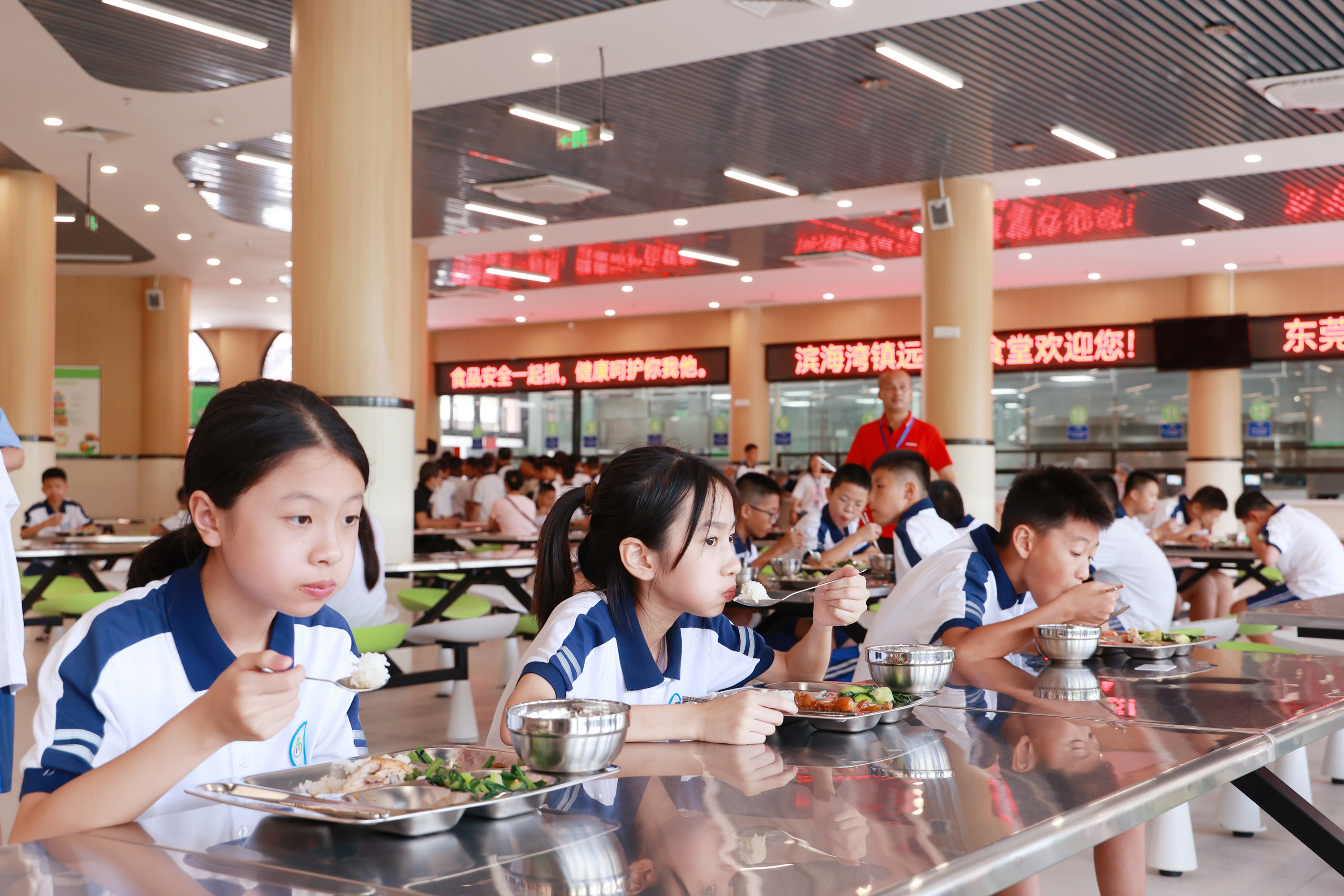 安海中学食堂图片