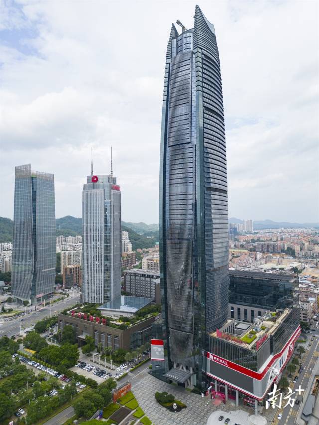 高289米的台商大厦曾是东莞第一高楼。