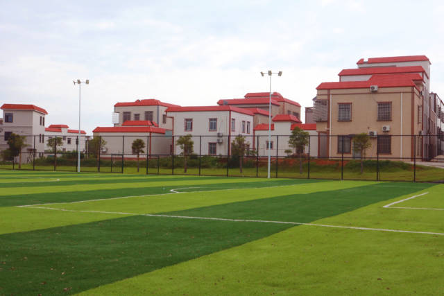 中塘村房屋风貌（张璠/摄）