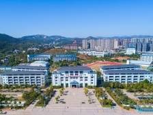 梅县外国语学校：让“深外经验”落地，办成“粤东地区一流特色名校”|教育高质量巡礼⑨