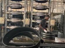 勇闯热土：一家轮胎厂的非洲历险记｜制造业当家 冠军再跃迁