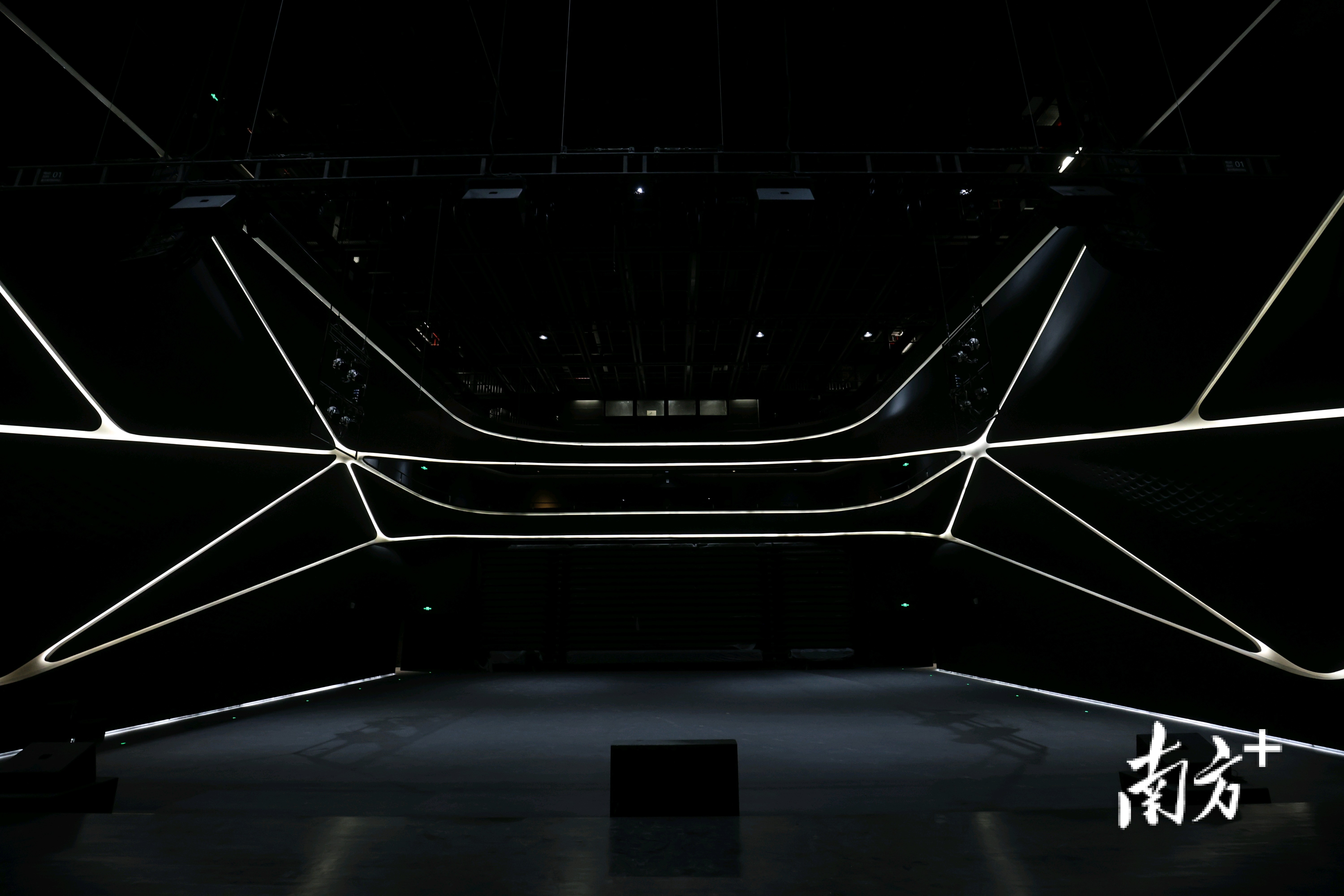 被称为“黑匣子”的多功能厅。&nbsp;