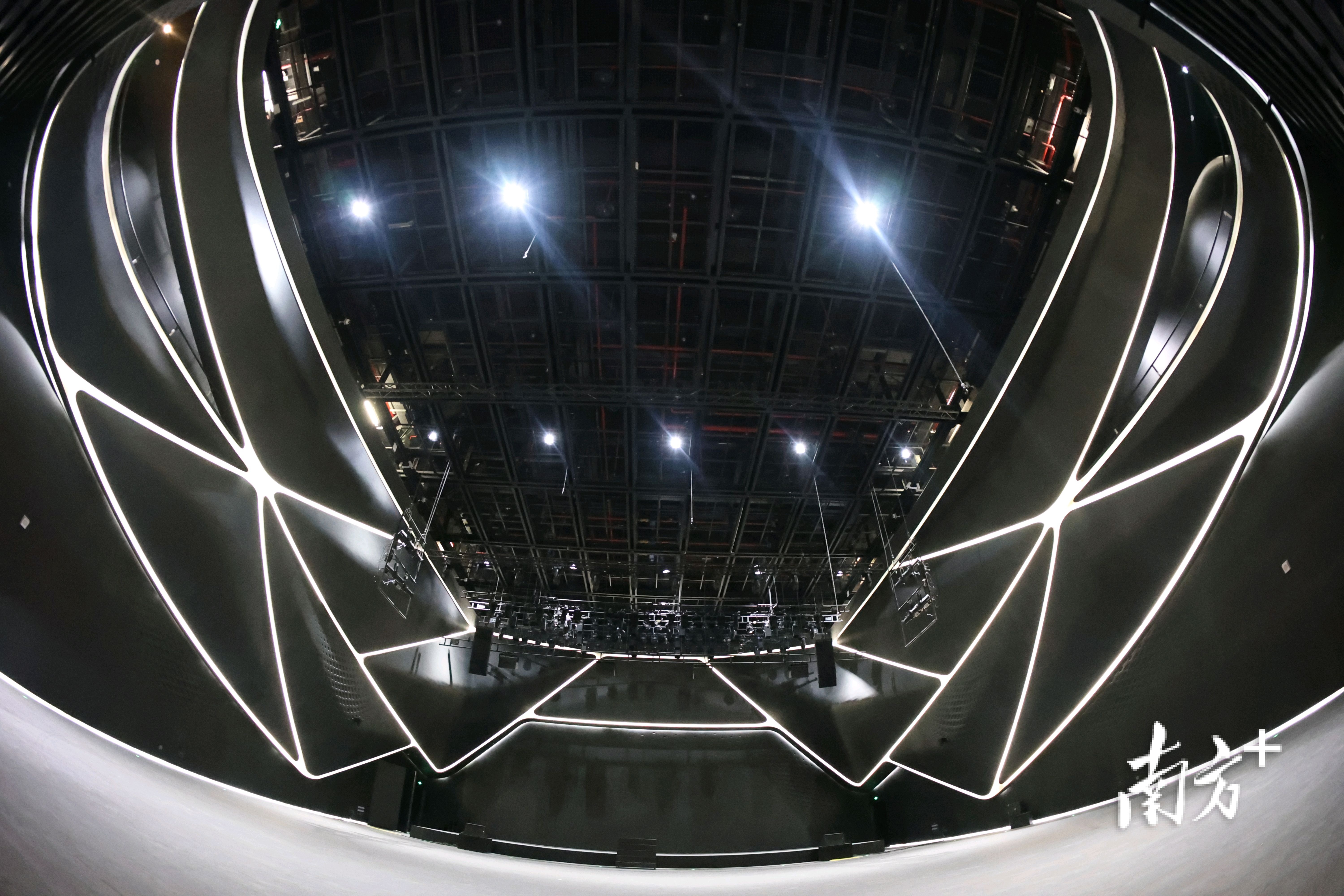 被称为“黑匣子”的多功能厅。&nbsp;