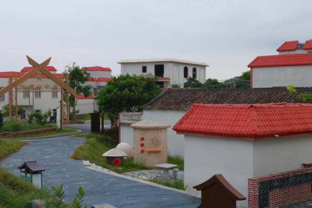 中塘村革命故事园（张璠/摄）