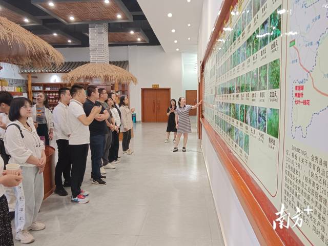到粤桂协作瑶医药产业园参观学习