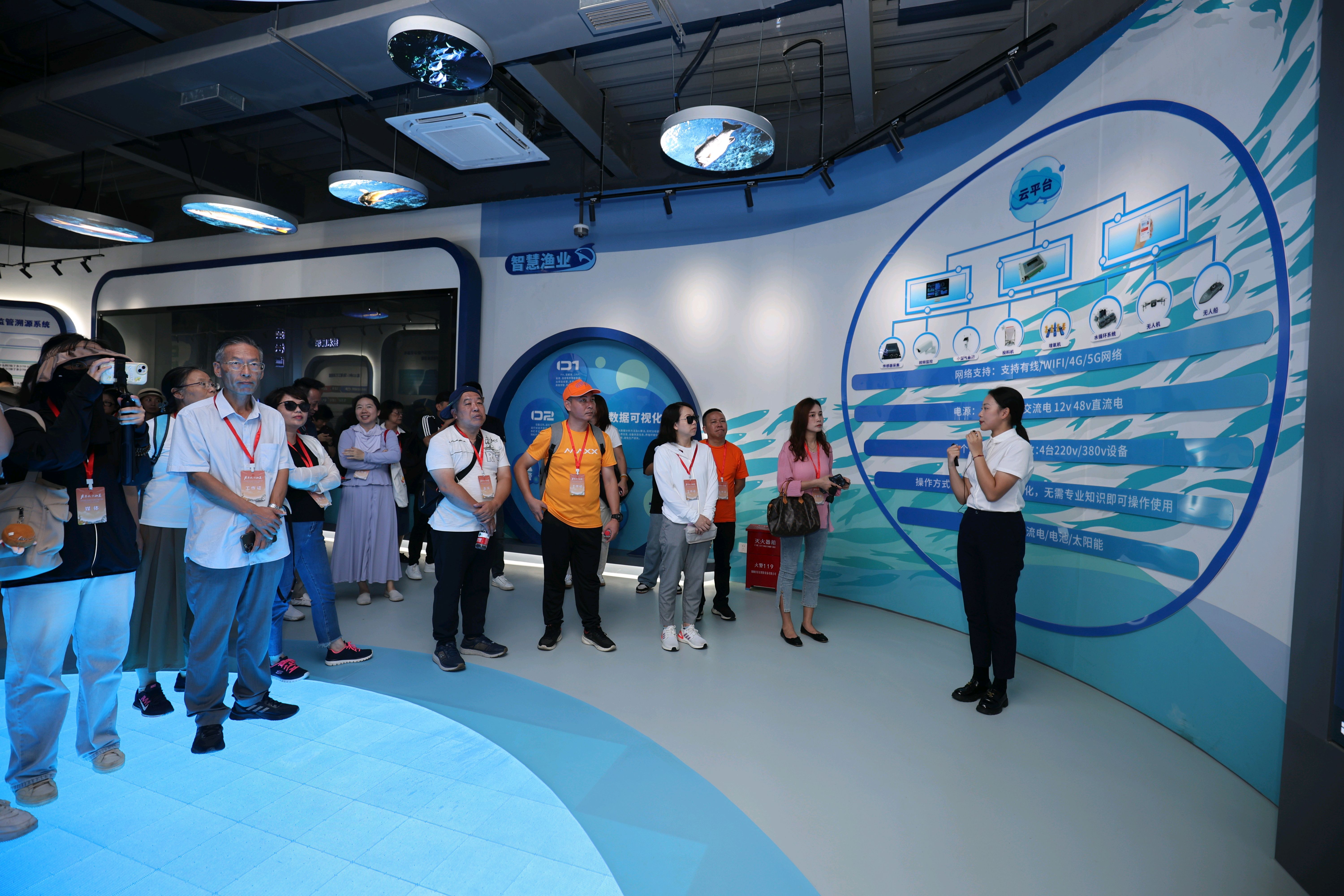 金湾区渔业信息大数据中心。  南方+ 关铭荣 拍摄