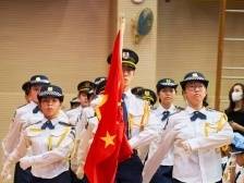 香港一中学举行国庆升旗礼，培养学生爱国情怀