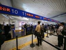 “双节”期间白云机场日均进出境旅客超3万人次