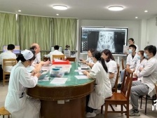 反复肝功能受损或因“风湿病”