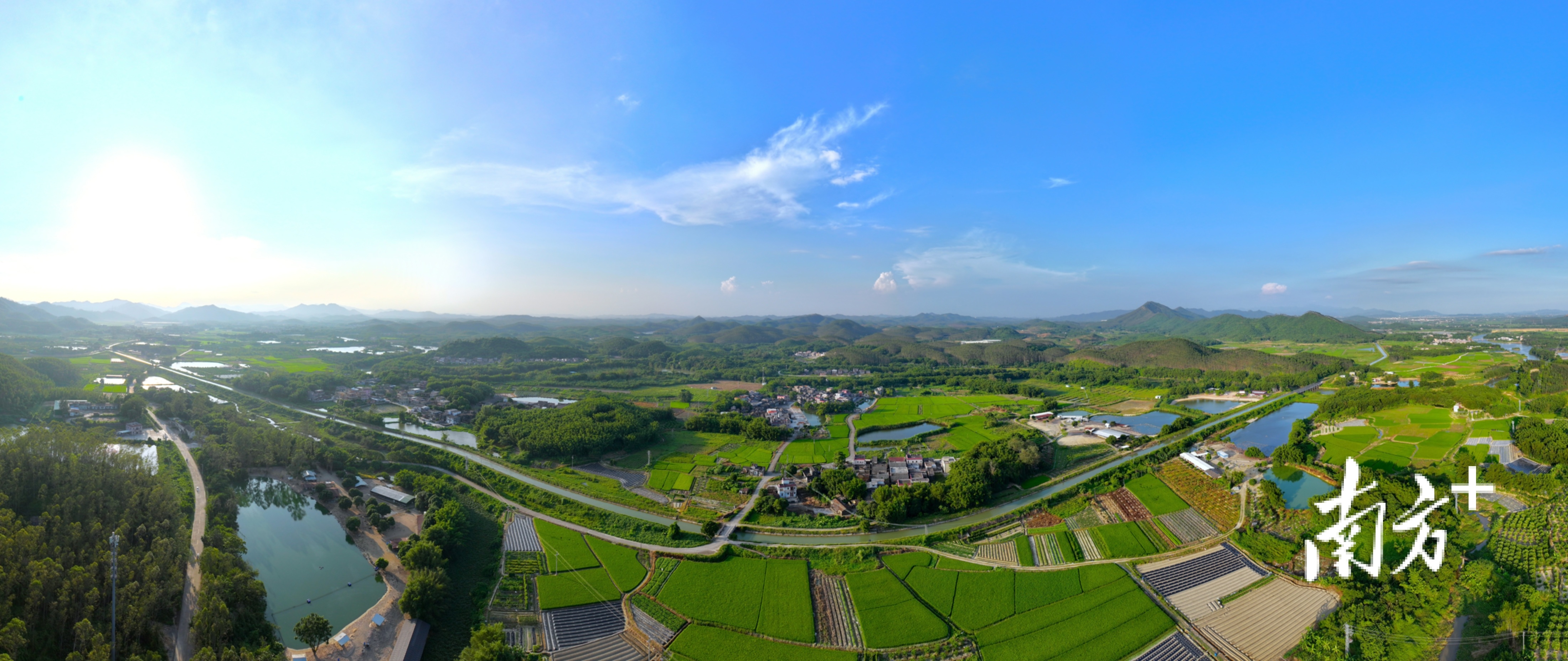 台山市大隆洞水库灌区北干渠那潮段崩山渡槽。 南方+ 杨兴乐 拍摄 台山市大隆洞水库灌区北干渠那潮段崩山渡槽。 南方+ 杨兴乐 拍摄