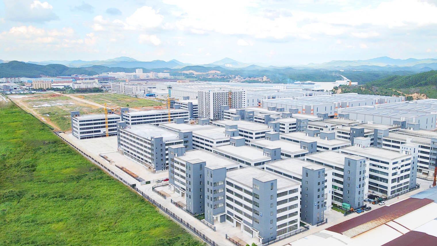 俯瞰佛山（高明）万洋众创城项目（一期）。高明区发展和改革局供图