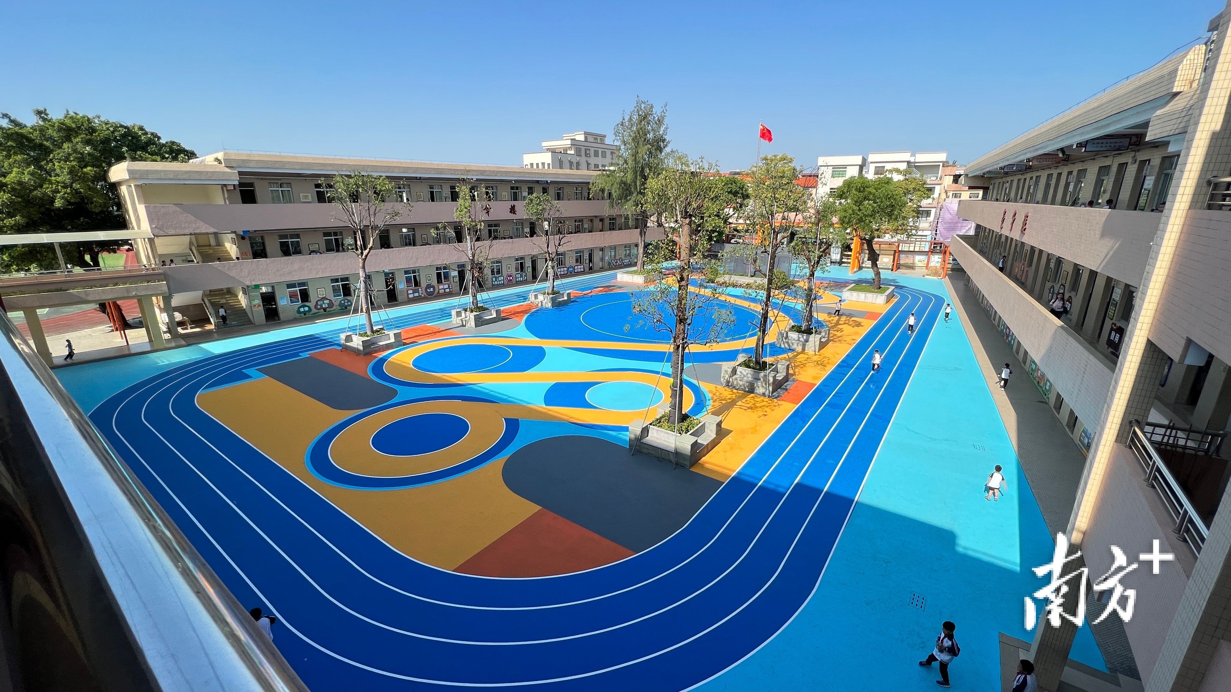 均安新华小学运动场改造后。顺教宣供图 均安新华小学运动场改造后。顺教宣供图