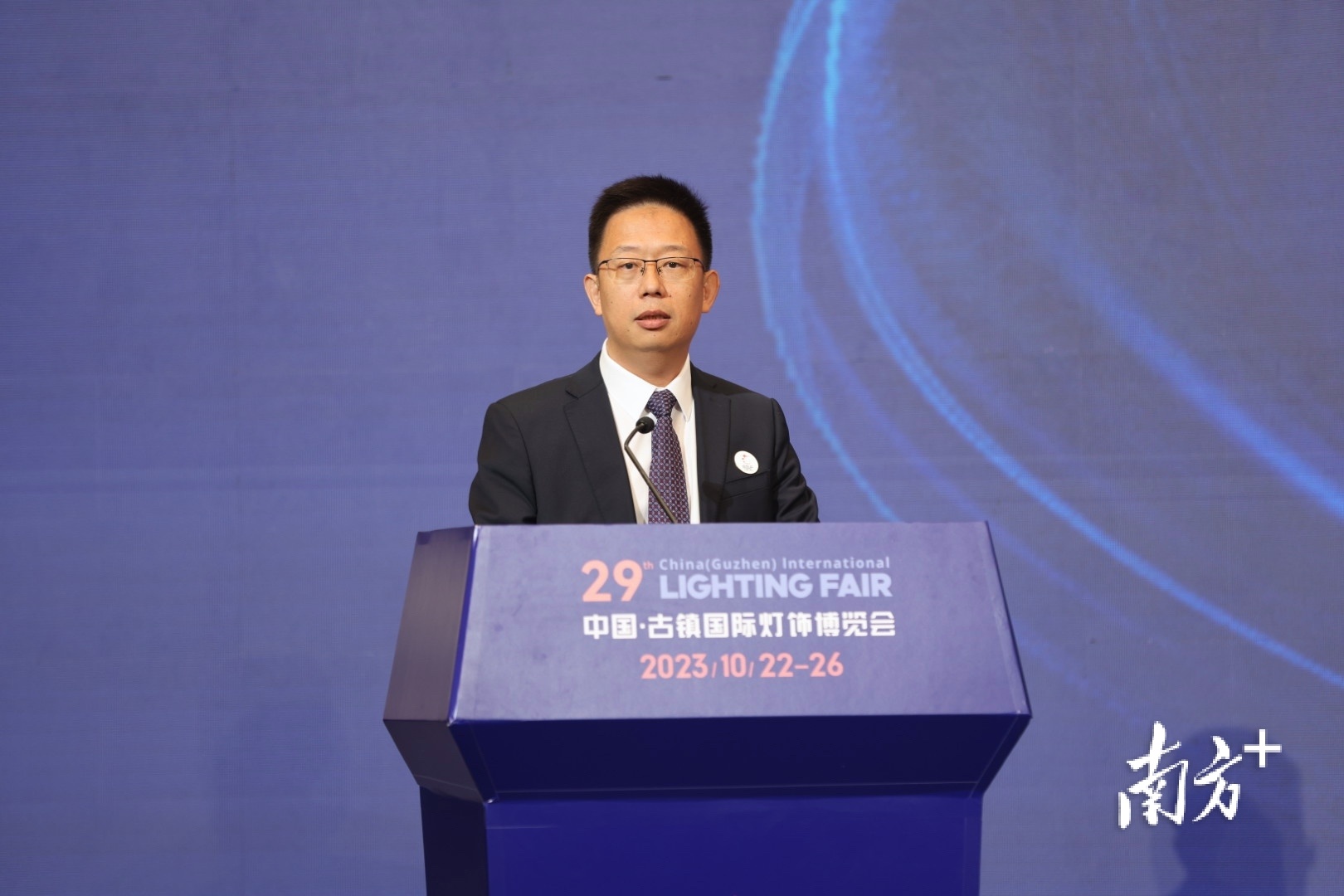 古镇镇党委书记薛治国。 南方+ 叶志文 拍摄