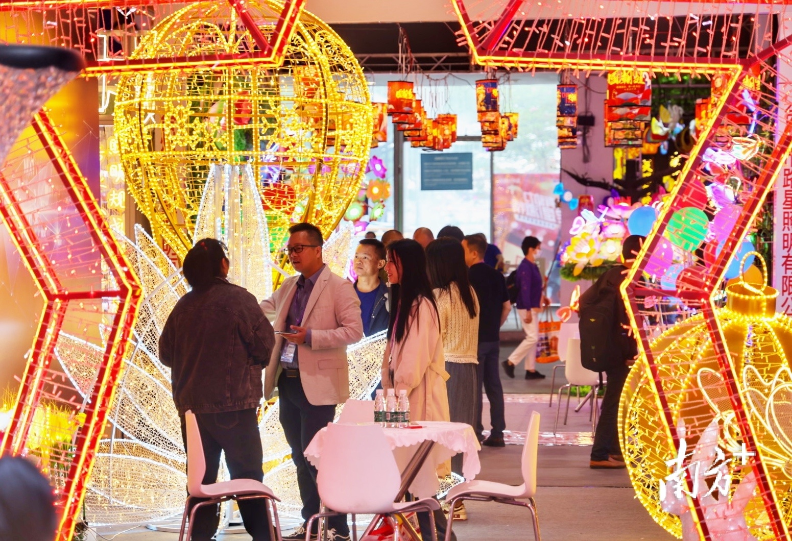 灯博会现场。 南方+ 叶志文 拍摄