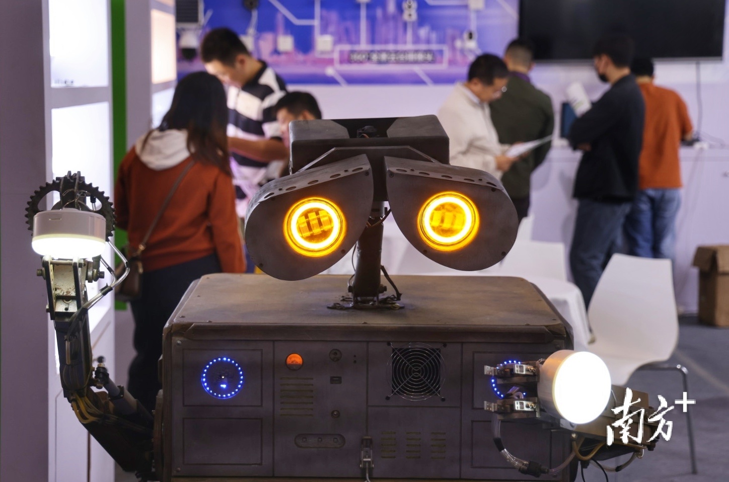 灯博会现场展品。 南方+ 叶志文 拍摄