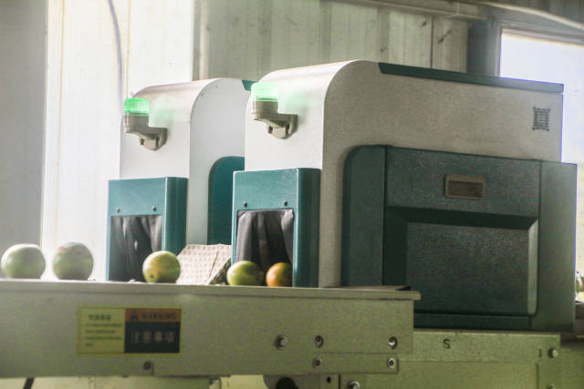 近红外无损检测设备。