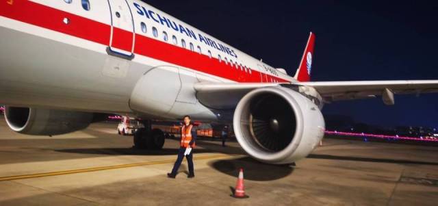 起飞的飞机可以返航吗 w640&pubTime=1698242092000