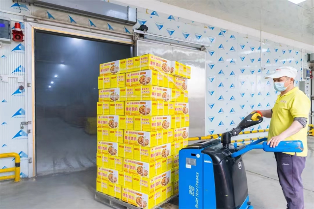 新雨润产品装车发货现场