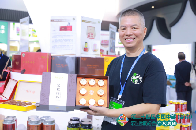 广东深融生态产业有限公司董事长黄光振