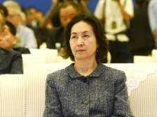 何超琼出席广东梅州第六届世界客商大会