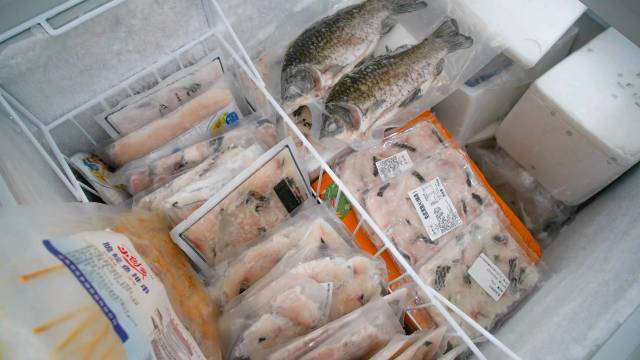 三角生鱼预制菜产品。