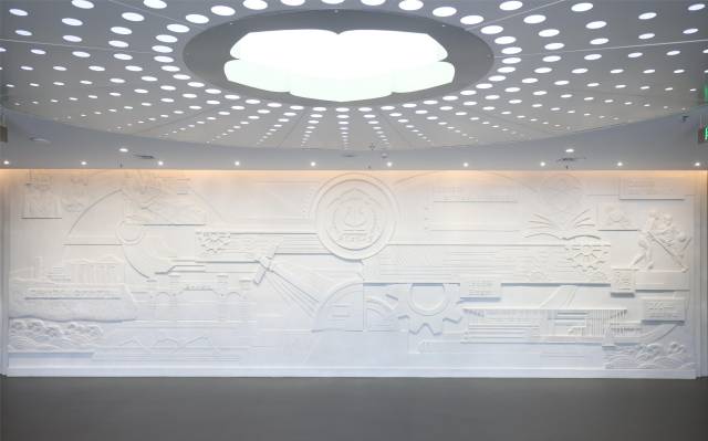 广东工业大学校史馆浮雕墙.