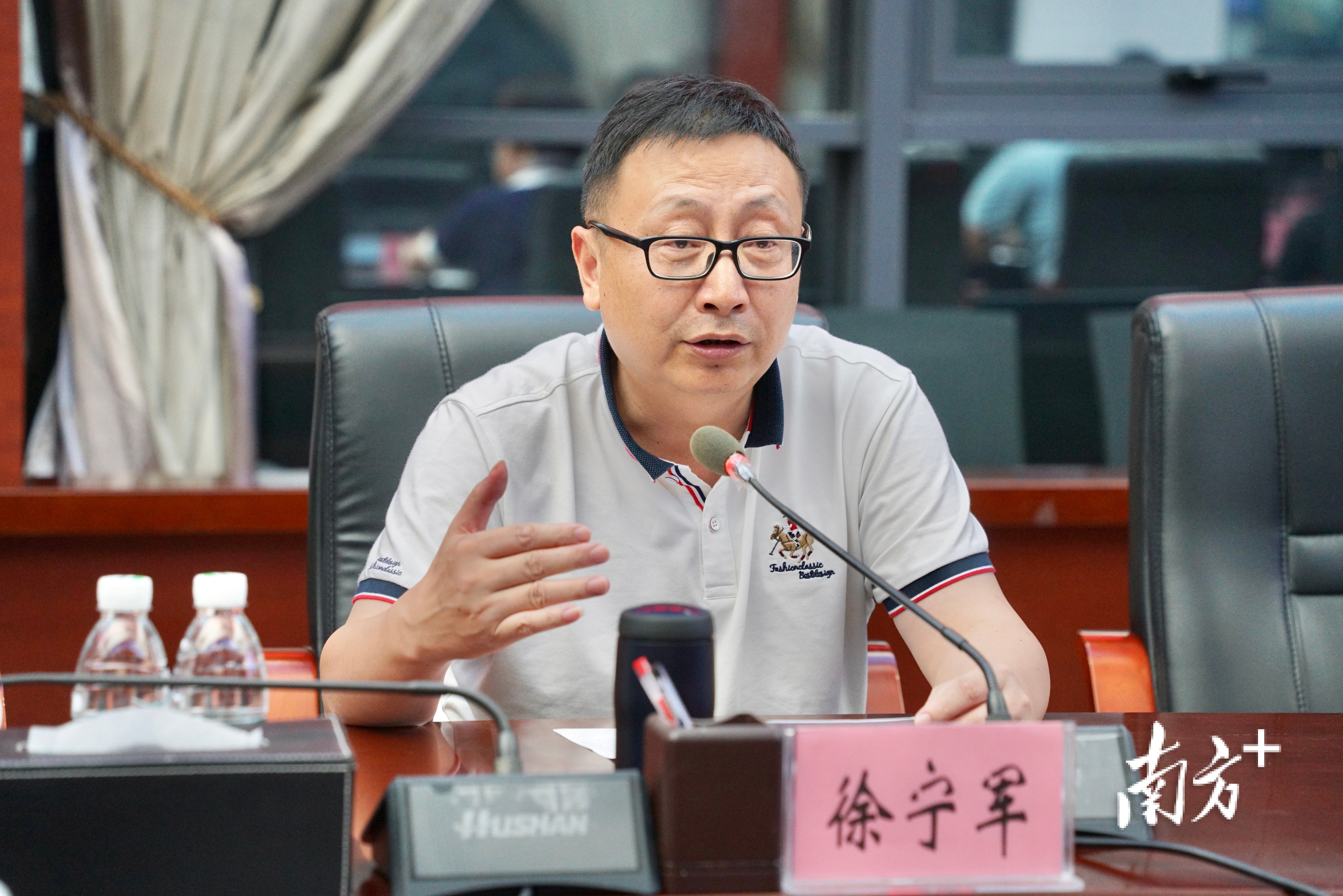 南头镇党委书记徐宁军。 南方拍客 叶紫潇 供图