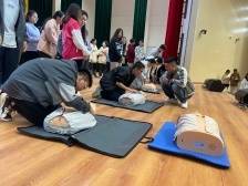 千名志愿者参与肇庆马拉松服务