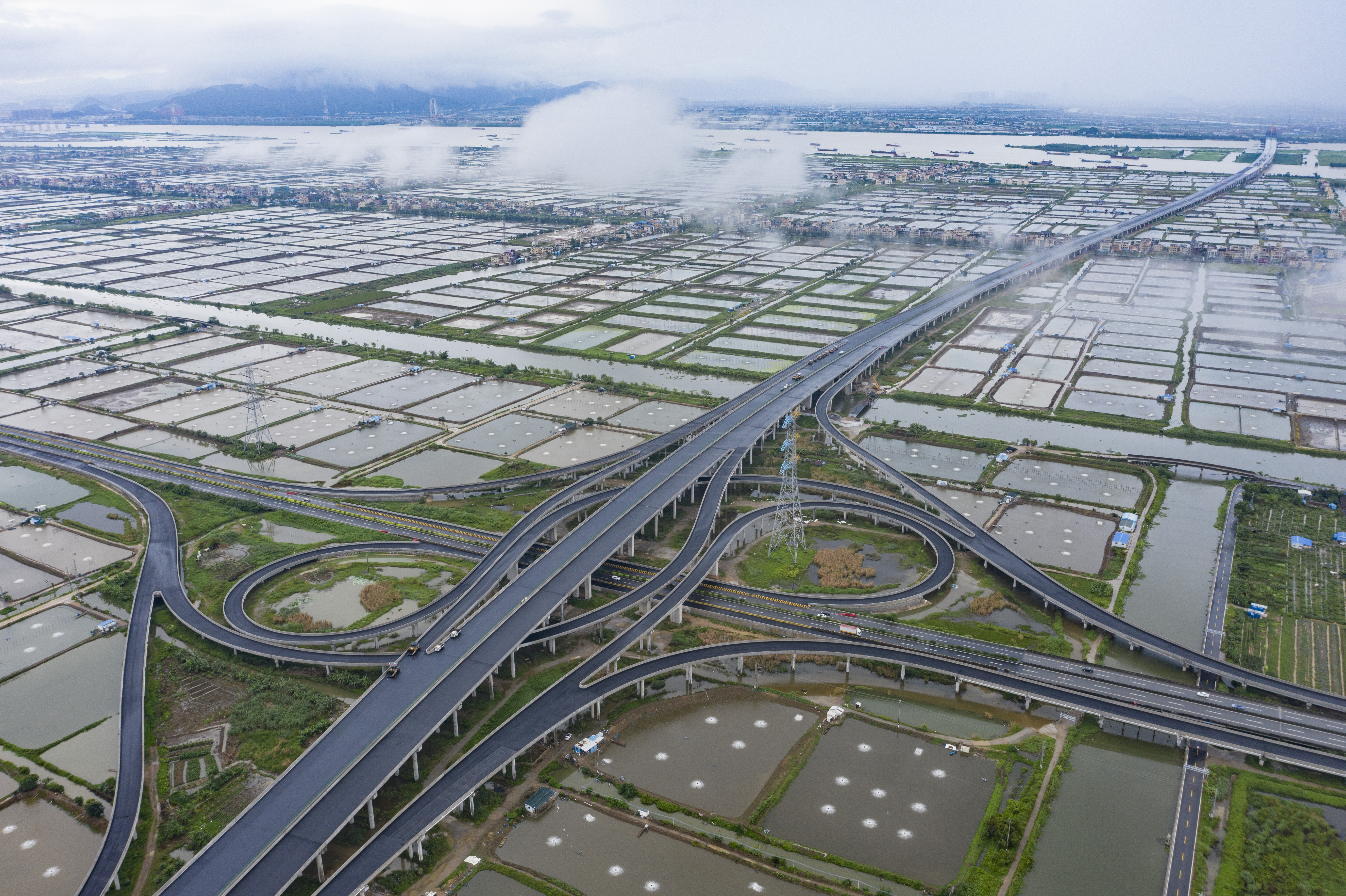 白蕉镇将以交通为引领，高标准规划建设东湖片区，打造“斗门新中心”。
