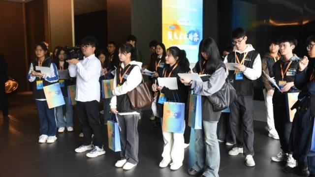 校企双向奔赴 这场职业规划公益探访助力大学生预见未来