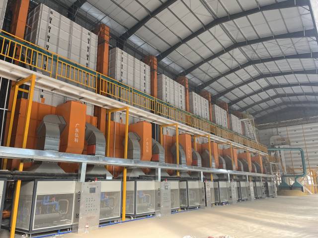 广东农装所的稻谷热泵干燥机