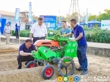 收薯“神器”首亮相 可节本400元/亩