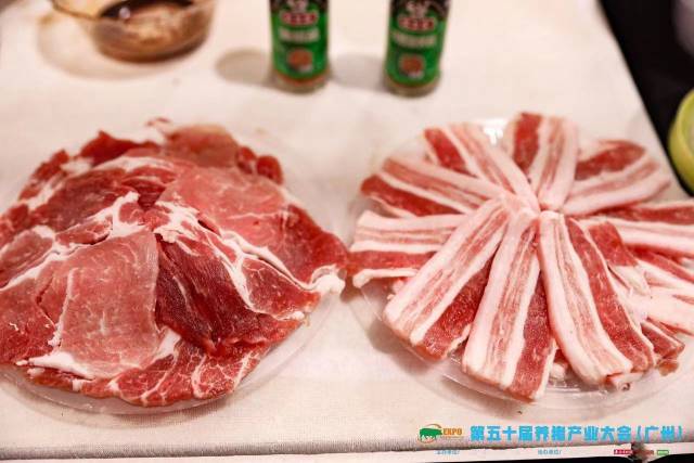 参展猪肉展现出美丽的纹理。