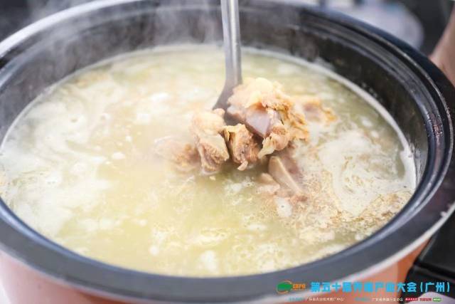 简单烹调，还原猪肉纯粹味道。