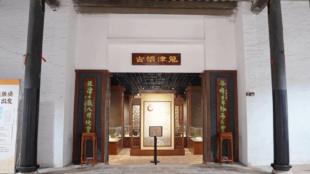 龙津文化陈列馆馆内设有关于垂虹桥、酿泉桥所在陈村旧圩区域历史发展的详细介绍