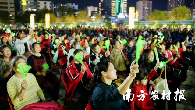 連州菜心品牌之夜,，千人發(fā)聲唱響菜心品牌,。