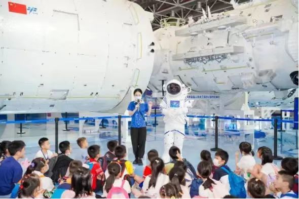 2023年,珠港澳三地线下教育交流再次启动。