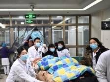 滚动 | 地震已致甘肃105人遇难，仍存在发生强余震的可能性