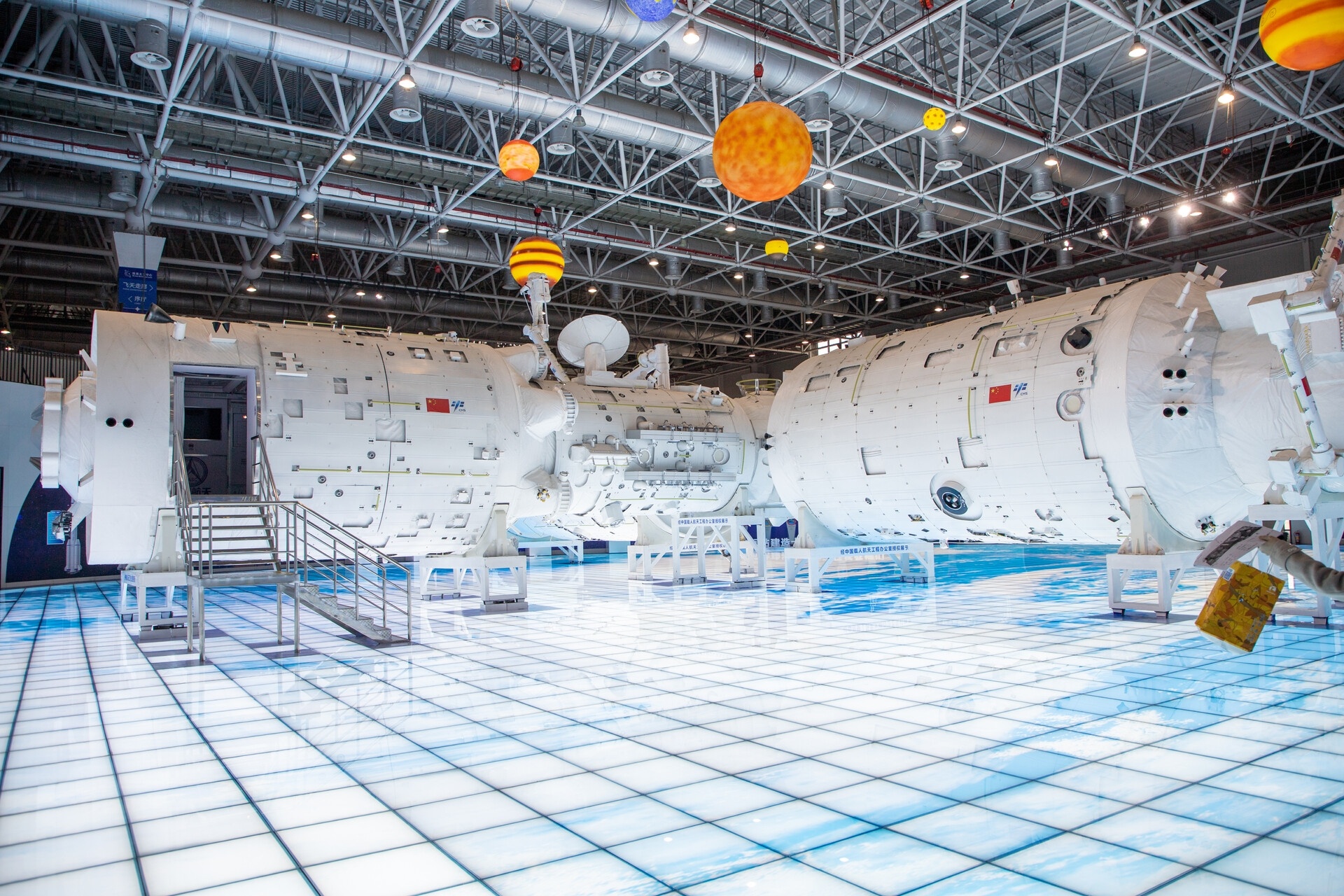 珠海太阳鸟游艇制造有限公司。