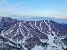 冰雪跨年！白天滑雪+晚上温泉，这样的体验绝了