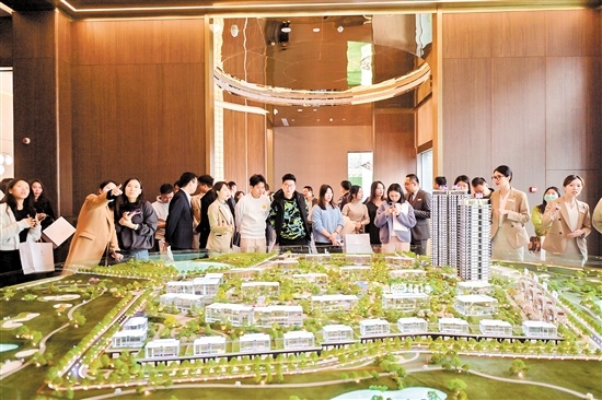 元旦期间，部分优质楼盘人气旺。