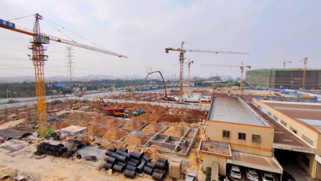 吊塔成林的“最小村”，中山横栏裕祥村逆境重生｜乡村“工改”观察