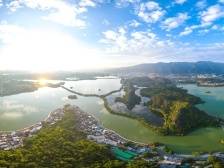 肇庆新年第一会：多干一点、多走一步