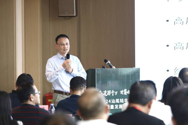 中山大学管理学院副教授邬金涛分析当前农产品品牌打造面临的困境和破解策略。