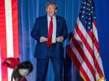 德桑蒂斯退选，“保送”特朗普？| 美国大选观察