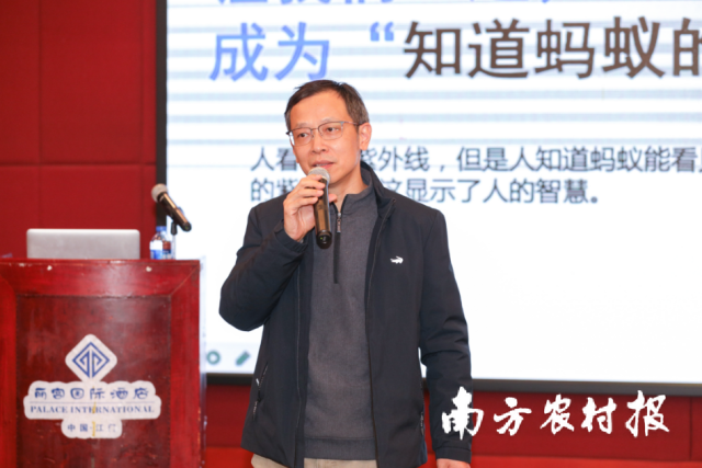 江门市人力资源和社会保障局人才交流服务中心二级主任科员黎伟林。